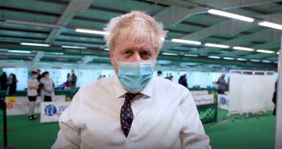 Boris Johnson cu masca